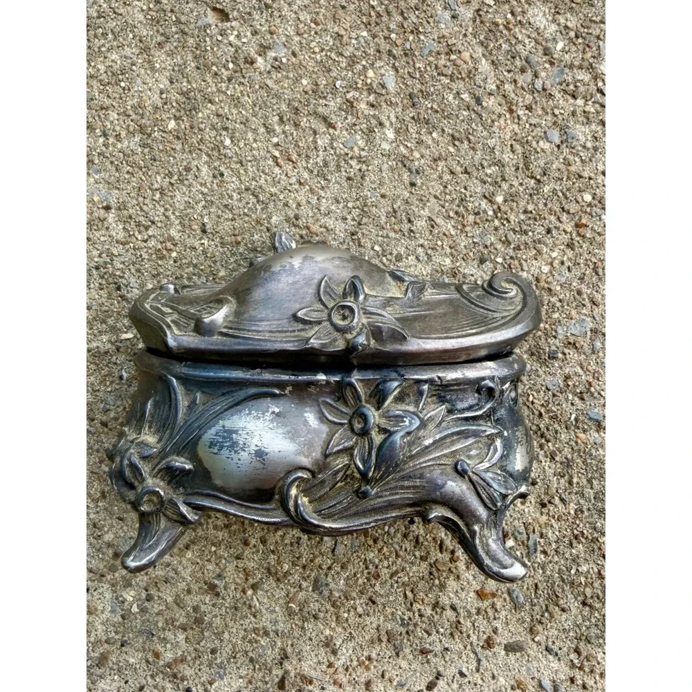 Vintage Art Nouveau Silver Tone Floral Footed Trinket Jewelry Box Teal Velvet